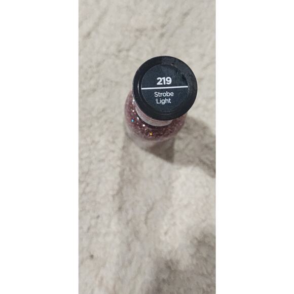 Sally Hansen Xtreme Wear Nail Polish, 219 Strobe Light, 0.4 Fl. Oz. - Picture 4 of 4